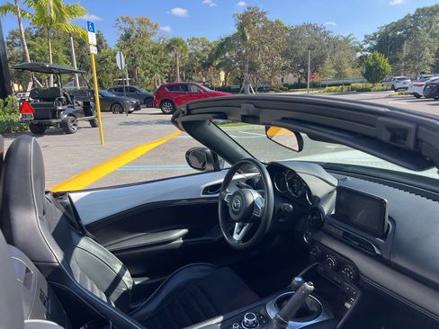 Used 2023 MAZDA MX-5 Miata Club w/ Brembo/BBS Recaro Package image 20