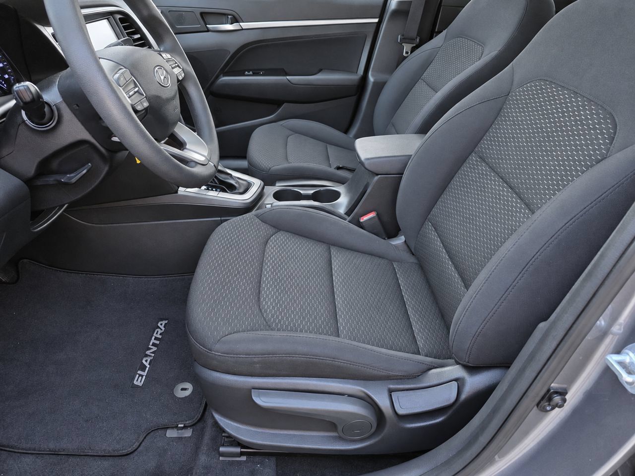 Used 2019 Hyundai Elantra SEL w/ Cargo Package FWD image 12