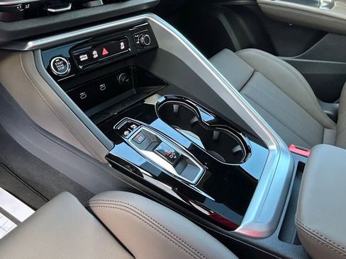 New 2025 Audi Q5 Premium Plus image 27