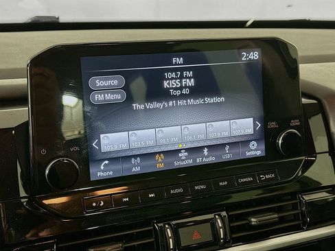 Used 2022 Nissan Pathfinder SL w/ SL Black Package FWD image 21
