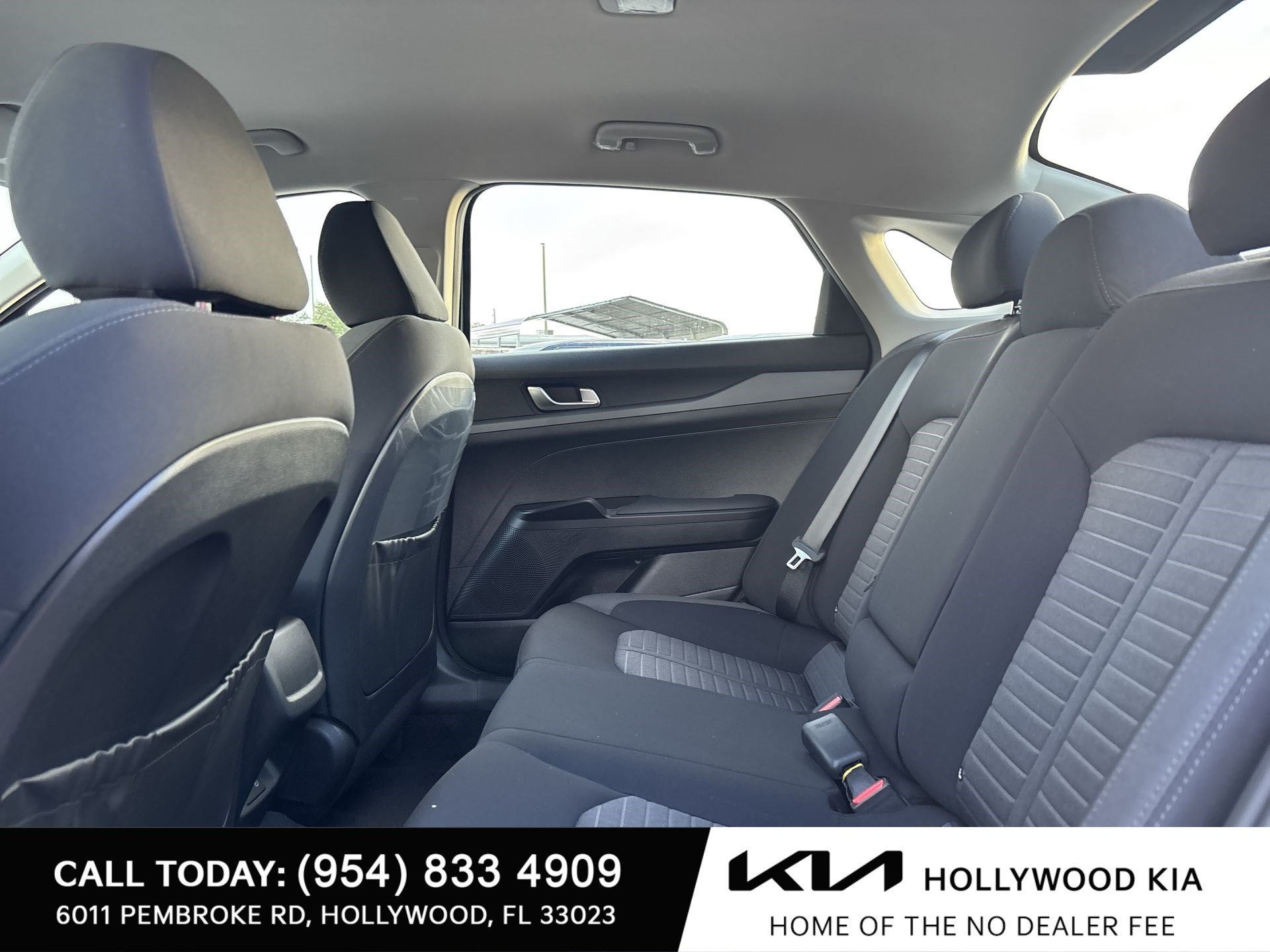 New 2027 Kia K5 LXS FWD image 22
