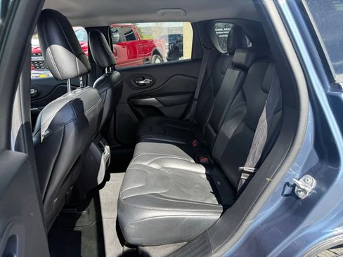 Used 2020 Jeep Cherokee Limited AWD/4WD image 17