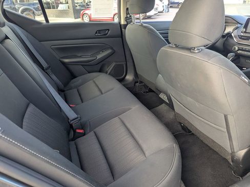 Used 2024 Nissan Altima 2.5 SV image 30