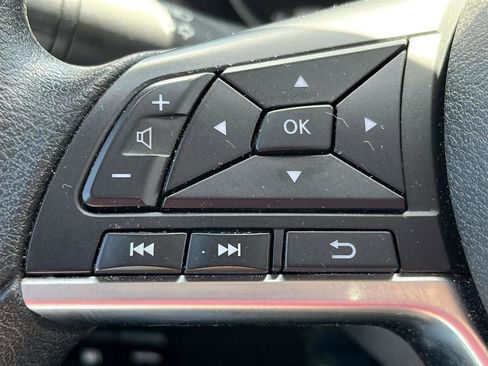 Used 2024 Nissan Versa SV image 22