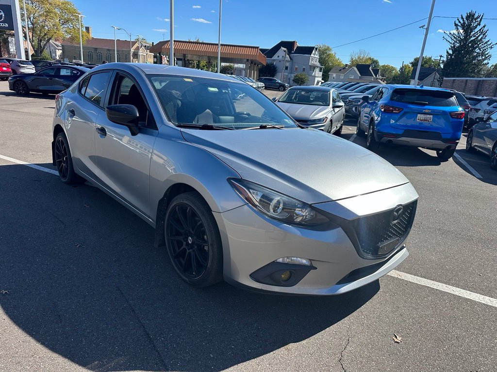 Used 2016 MAZDA MAZDA3 i Sport w/ Preferred Equipment Package FWD image 3