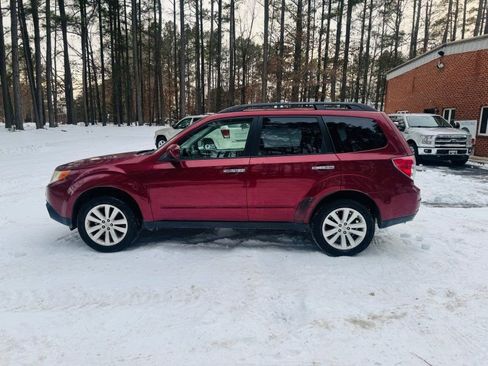 Used 2011 Subaru Forester 2.5X Limited image 1