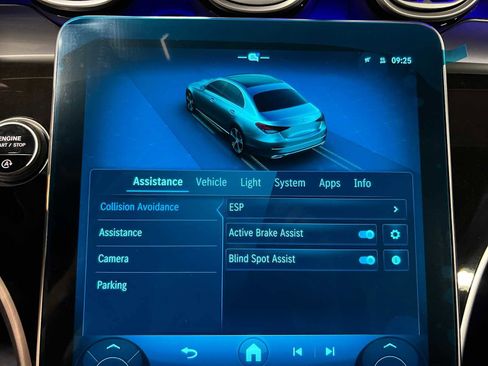 Used 2025 Mercedes-Benz C 300 4MATIC Sedan image 30