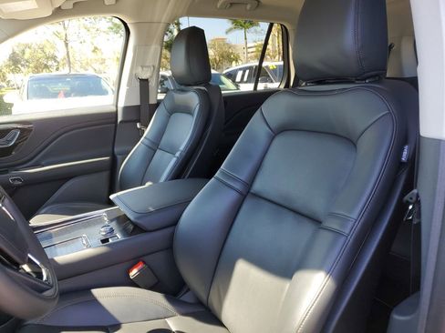 New 2026 Lincoln Aviator Premiere image 22