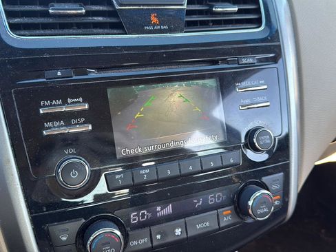 Used 2015 Nissan Altima 2.5 SL FWD image 17