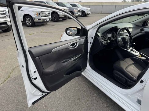 Used 2013 Nissan Sentra SR w/ Driver Pkg image 23