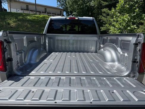 Used 2025 RAM 1500 Big Horn image 8