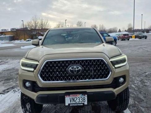 Used 2018 Toyota Tacoma TRD Off-Road image 7
