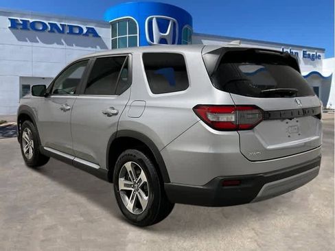 New 2025 Honda Pilot EX-L image 3