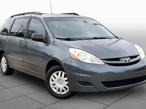 Used 2006 Toyota Sienna LE FWD image 2