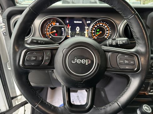 Certified 2021 Jeep Wrangler Sport S image 21