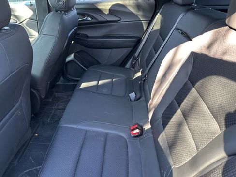 Used 2023 Chevrolet TrailBlazer RS w/ Sun and Liftgate Package image 9