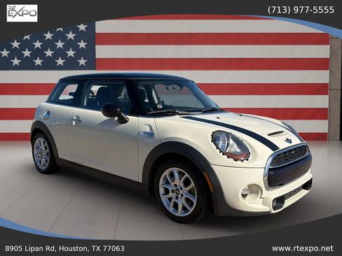Used 2018 MINI Cooper S image 2