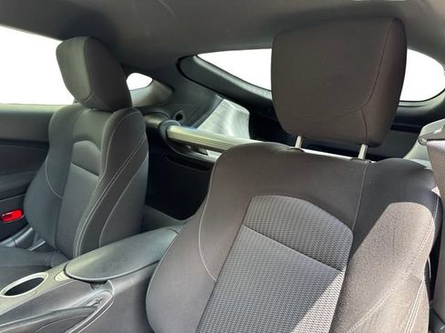 Used 2016 Nissan 370Z Coupe RWD image 7