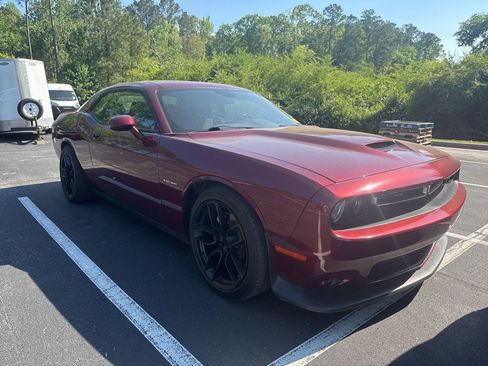 Used 2021 Dodge Challenger R/T image 6