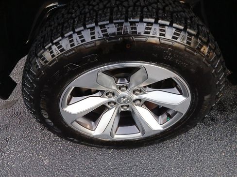 Certified 2022 RAM 1500 Limited image 19