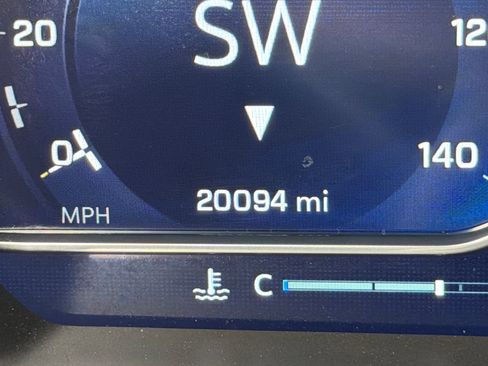 Used 2024 Chevrolet Silverado 1500 LT image 26