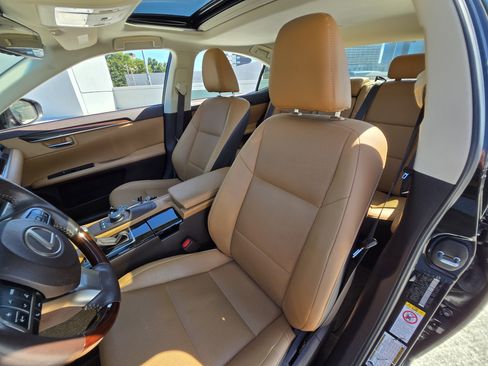 Used 2017 Lexus ES 350 w/ Premium Package FWD image 14