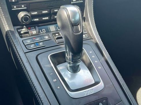 Used 2021 Porsche 718 Cayman image 29