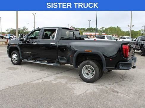 Used 2022 GMC Sierra 3500 Denali w/ Denali Ultimate Package image 7