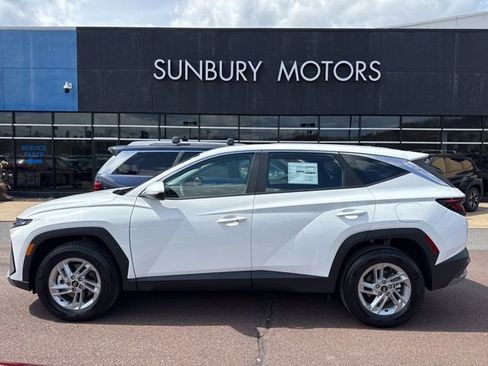 Certified 2026 Hyundai Tucson SE image 1