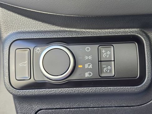 New 2026 Ford Explorer Active RWD image 18