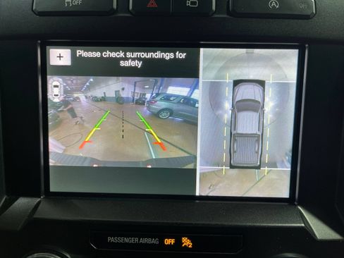 Used 2019 Ford F150 Lariat w/ Equipment Group 502A Luxury AWD/4WD image 11