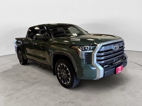 Used 2023 Toyota Tundra Limited AWD/4WD image 8
