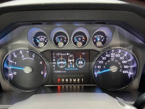 Used 2015 Ford F250 Lariat w/ Chrome Package image 27