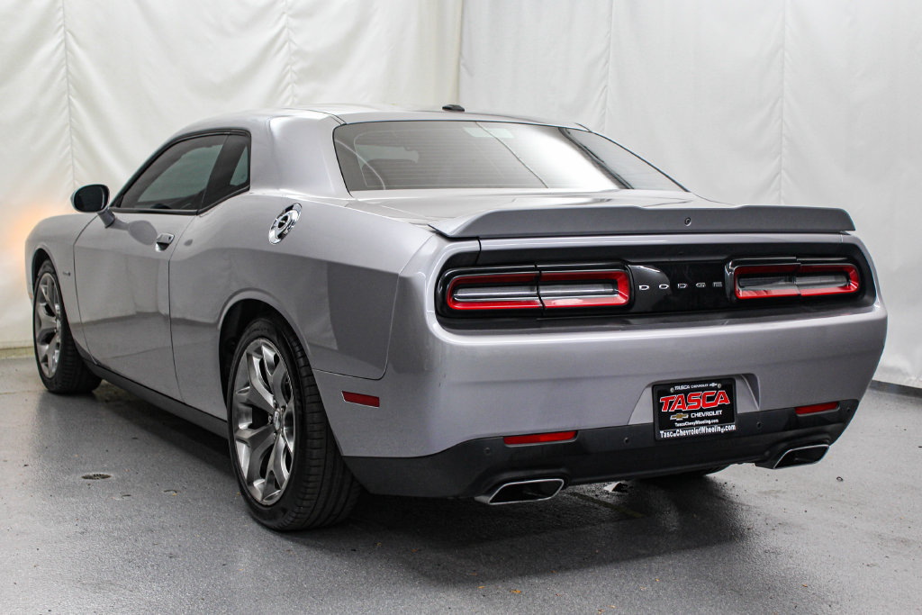 Used 2016 Dodge Challenger R/T RWD image 6