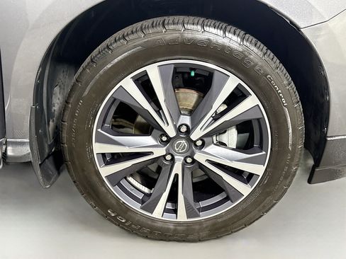 Used 2020 Nissan Pathfinder Platinum FWD image 32