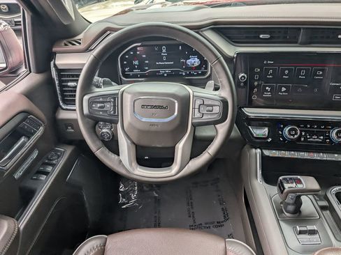 Used 2024 GMC Sierra 1500 Denali w/ Denali Reserve Package RWD image 3