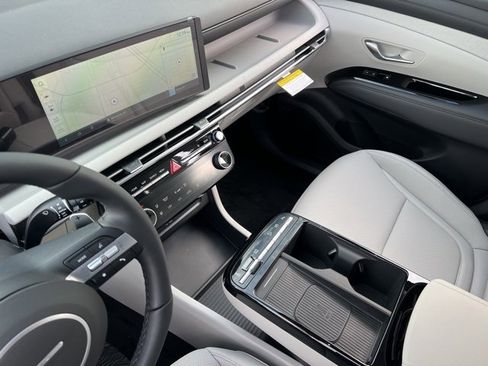 New 2026 Hyundai Tucson Limited image 24