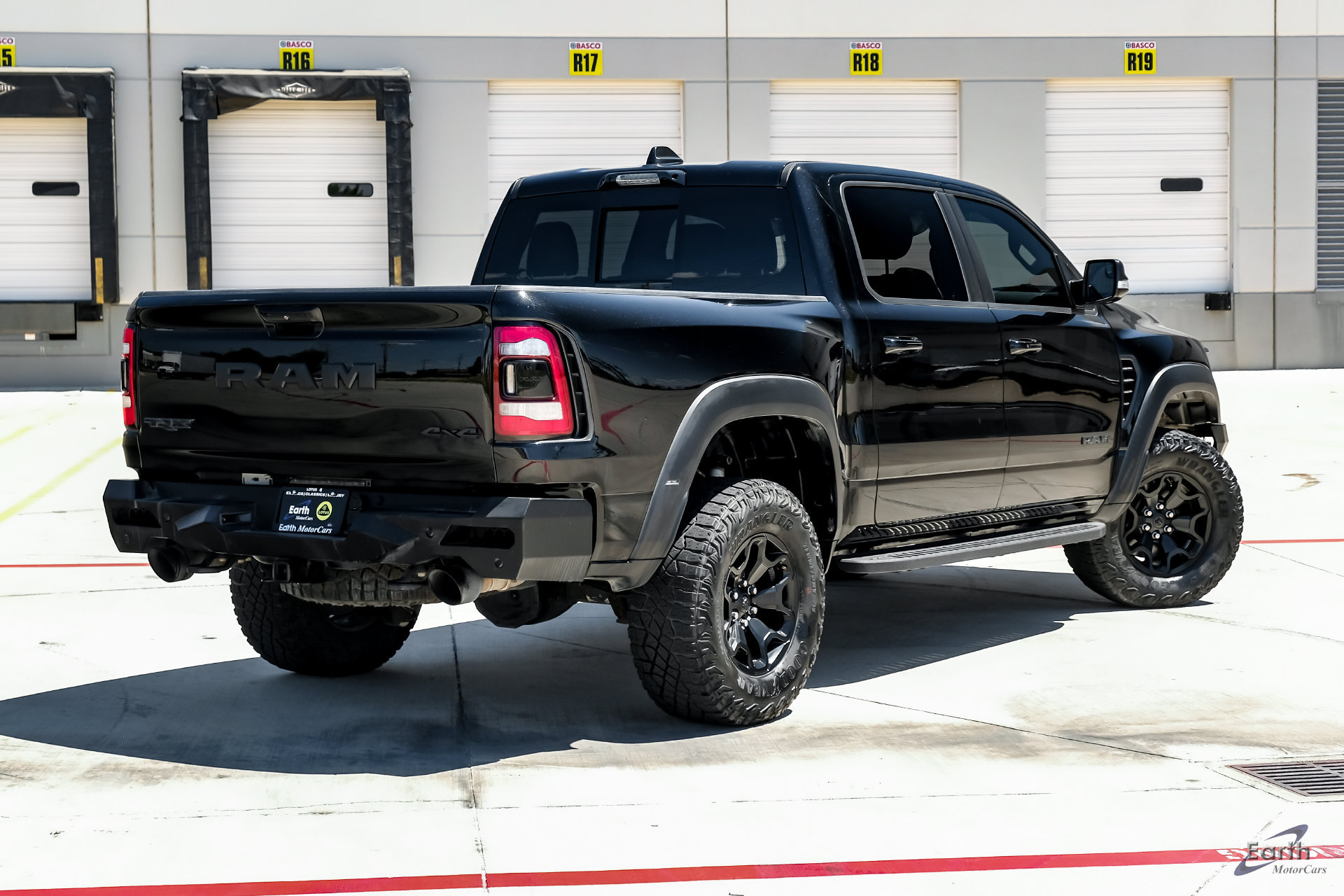 Used 2021 RAM 1500 TRX w/ TRX Level 2 Equipment Group AWD/4WD image 17