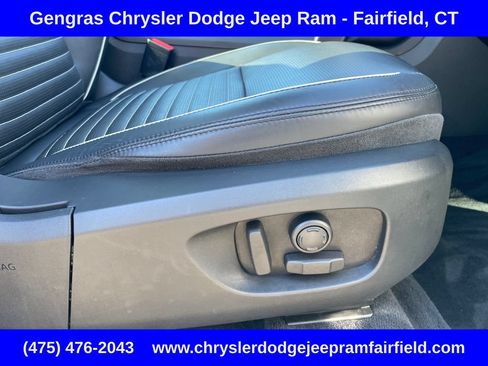 Used 2019 Land Rover Discovery Sport HSE AWD/4WD image 22