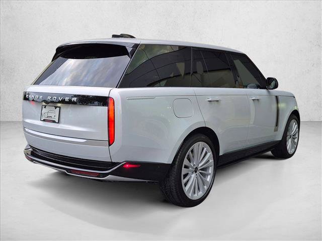 New 2027 Land Rover Range Rover Autobiography AWD/4WD image 2