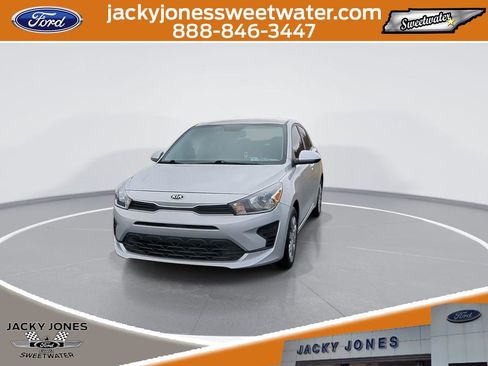 Used 2021 Kia Rio LX image 3