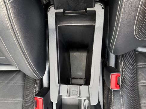 Used 2019 Ford EcoSport Titanium image 46