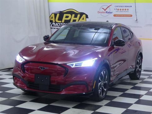 Used 2023 Ford Mustang Mach-E Premium image 4