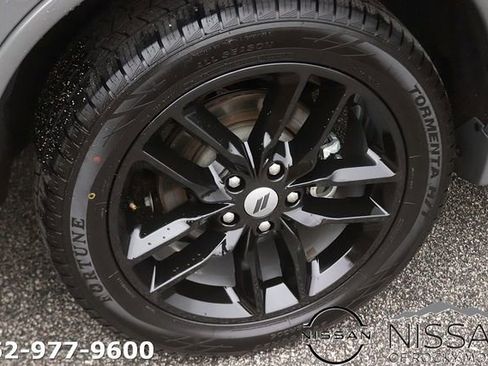 Used 2024 Dodge Durango GT image 8