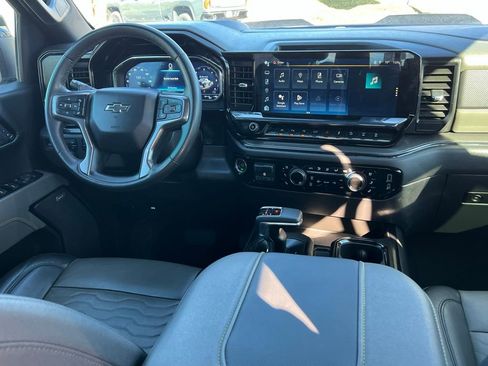 Used 2023 Chevrolet Silverado 1500 ZR2 w/ Technology Package image 20