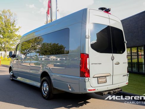 Used 2023 Mercedes-Benz Sprinter 3500 image 5