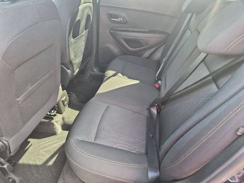 Used 2018 Chevrolet Trax LT FWD image 20