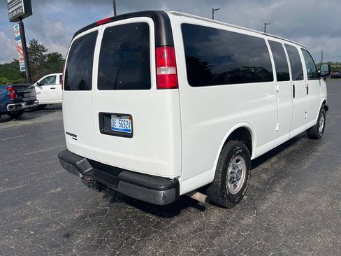 Used 2015 Chevrolet Express 3500 LT w/ LT Preferred Equipment Group RWD image 6