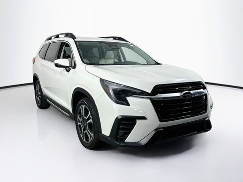 Used 2023 Subaru Ascent Limited AWD/4WD image 3