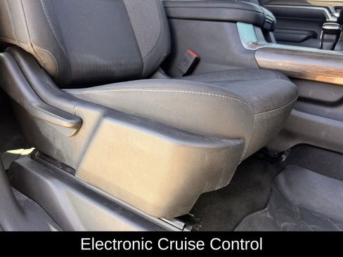 Used 2022 Chevrolet Silverado 1500 LT image 31